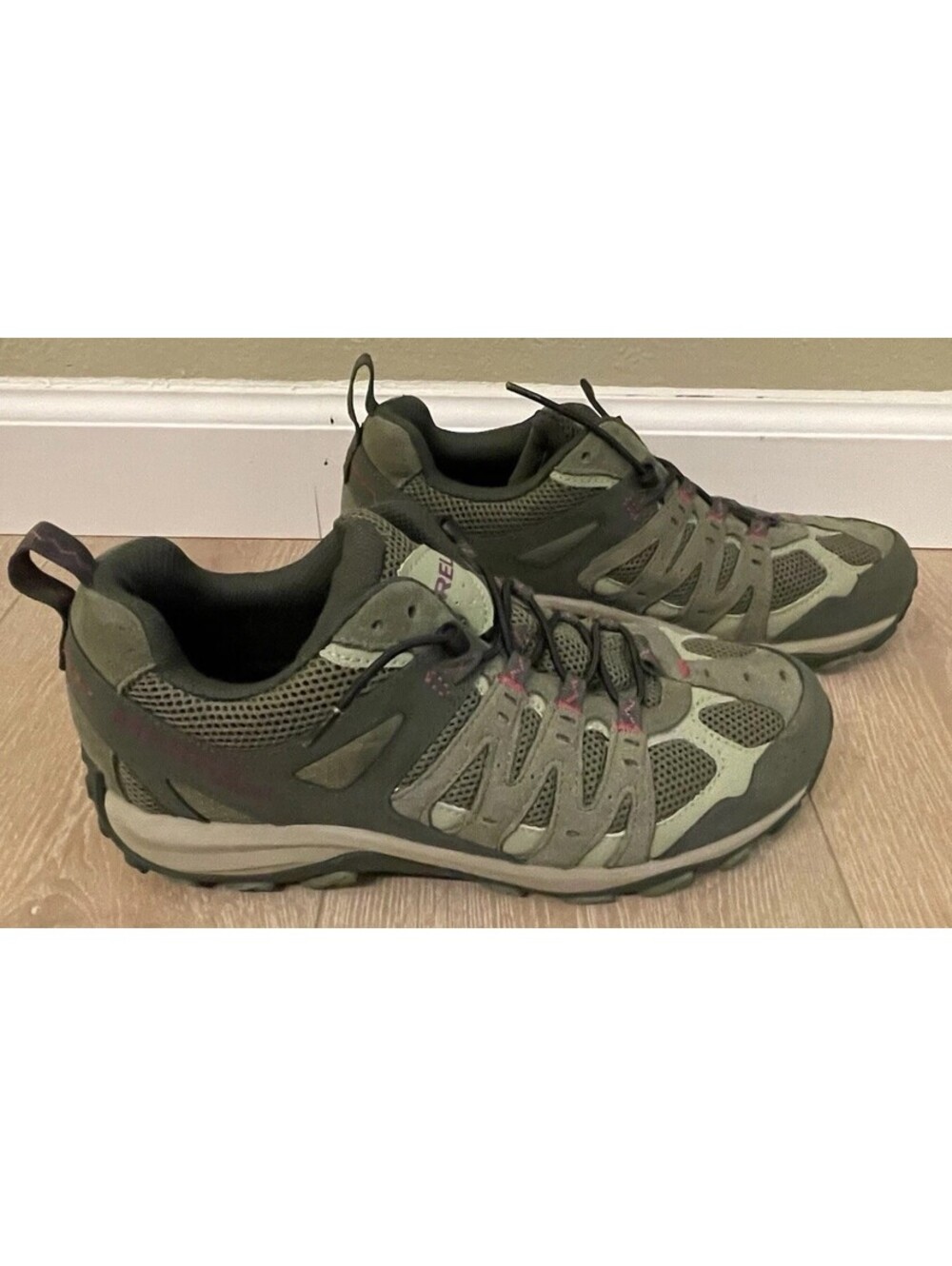 Merrell Accentor 3 Women’s Hiking Shoe, Size 8.5 Green